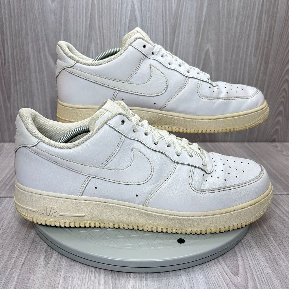 Nike Mens Air Force 1 Low Triple White Leather Basketball Sneaker Shoes Sz 11.5